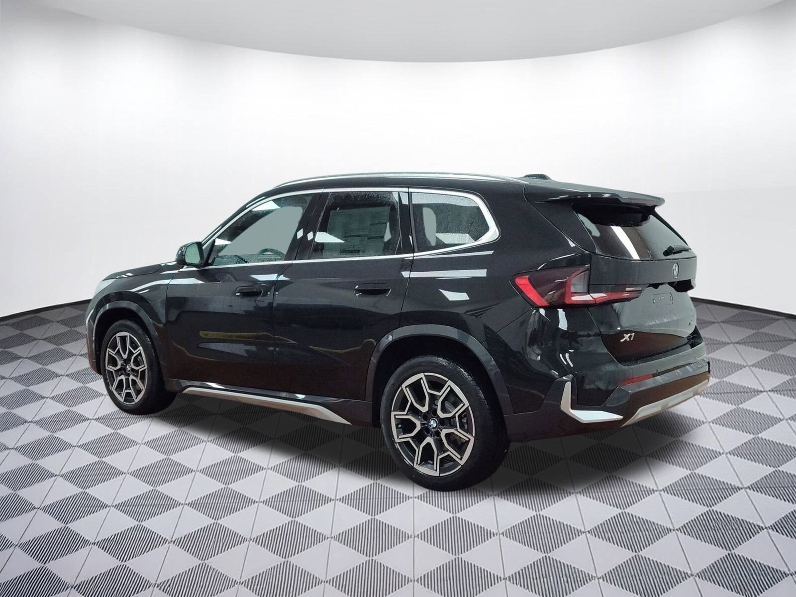 2026 Bmw X1 XDrive28i photo 2
