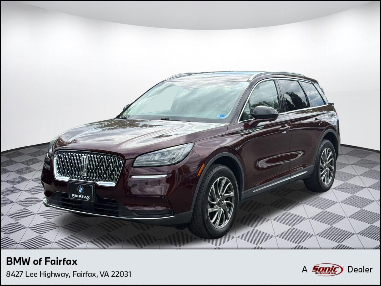 Corsair Standard SUV