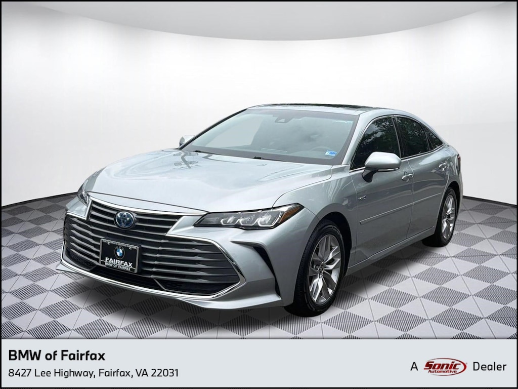 Used 2021 Toyota Avalon Hybrid XLE Sedan