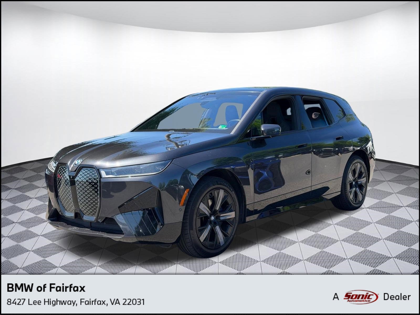 2024 BMW iX xDrive50's photo