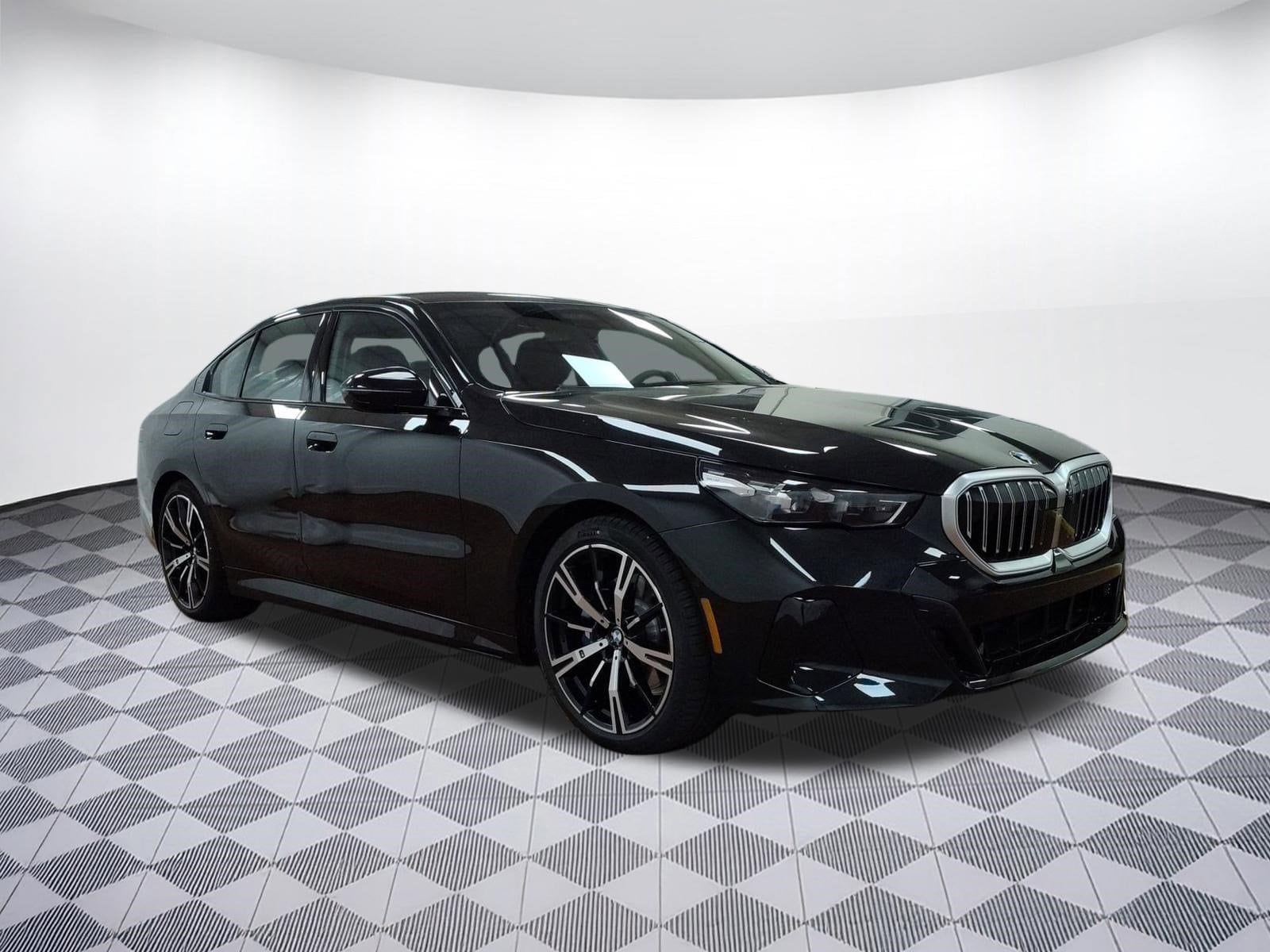 2026 BMW 5 Series 530i - Photo 6