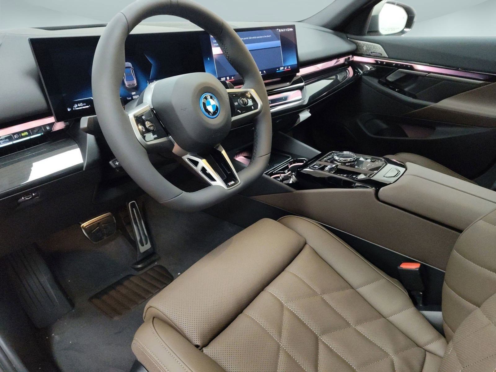 2026 Bmw 550e xDrive photo 4