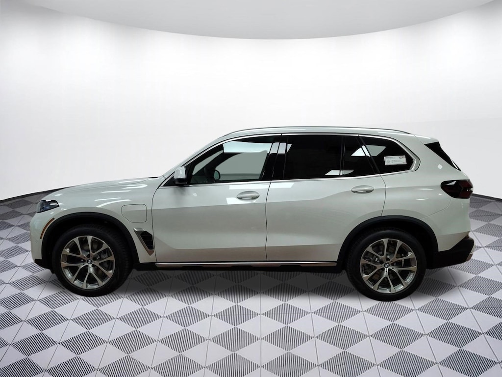 New 2026 BMW X5 PHEV xDrive50e SUV