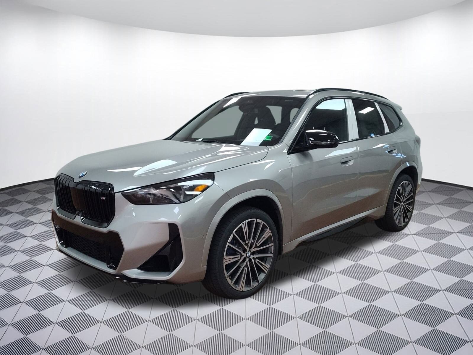 2025 Bmw X1 M35i photo 2