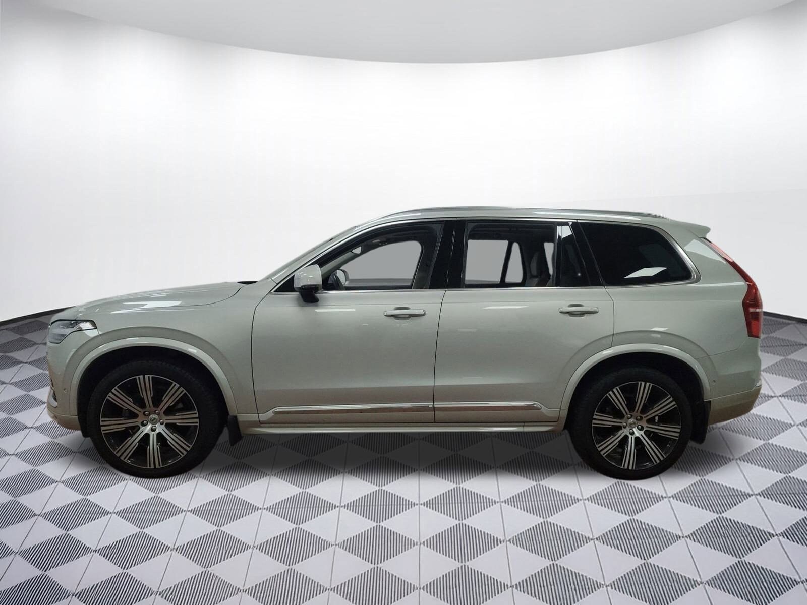 2022 Volvo XC90 Inscription photo 2