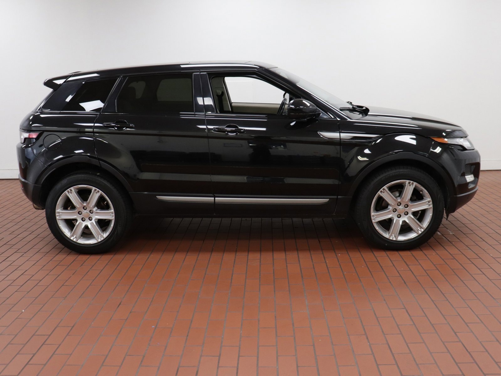 Used 2014 Land Rover Range Rover Evoque Pure with VIN SALVP2BG9EH896288 for sale in Fairfax, VA