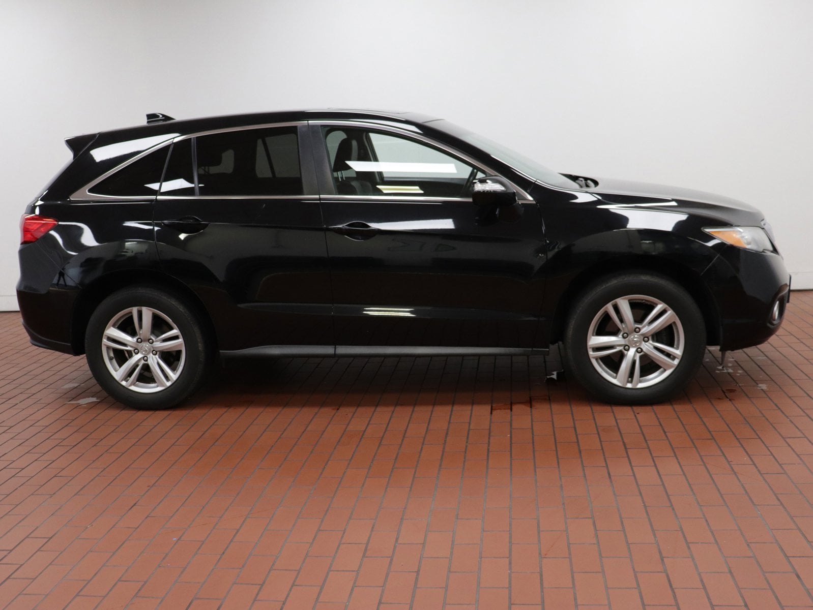 Used 2014 Acura RDX Technology Package with VIN 5J8TB3H51EL000752 for sale in Fairfax, VA