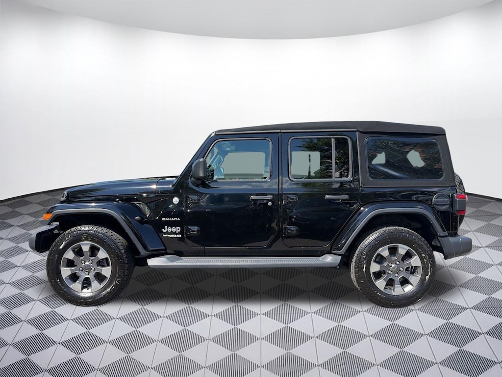 Used 2018 Jeep Wrangler Unlimited Sahara 4x4 SUV