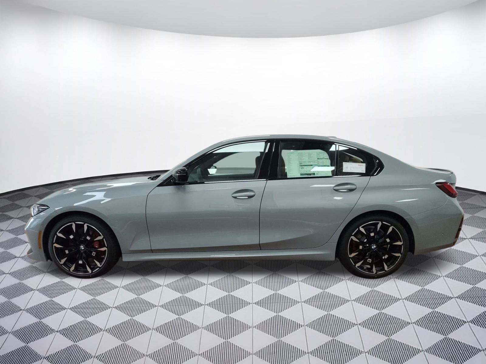 2025 Bmw 330i xDrive Sedan photo 2