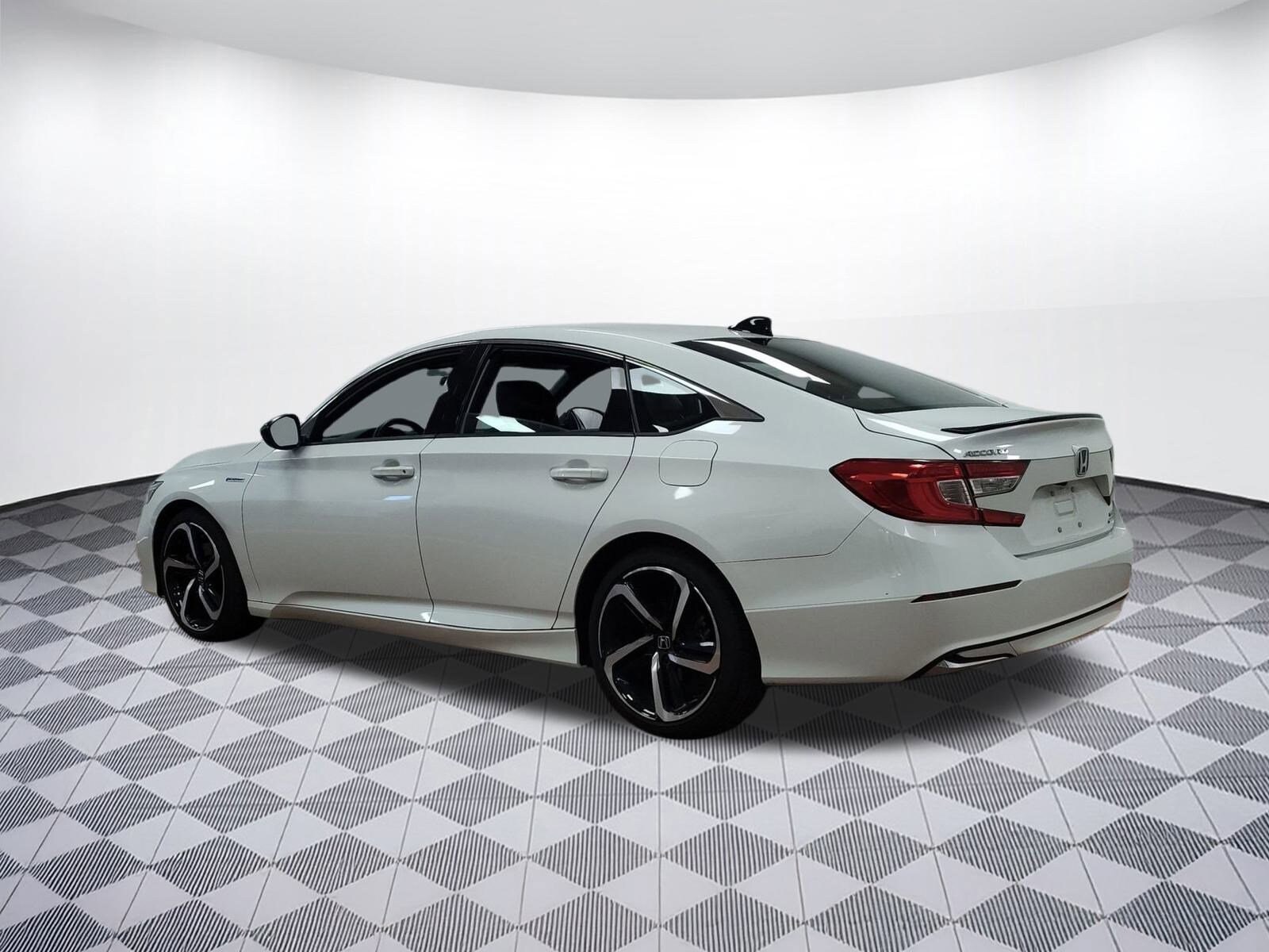 2022 Honda Accord Hybrid Sport photo 3