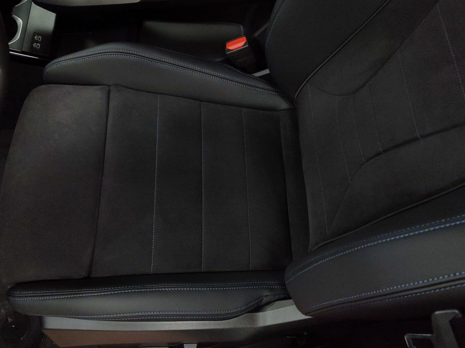 2026 BMW X1 28i - Photo 17