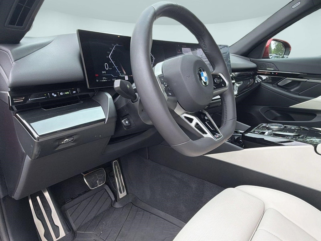 Certified 2024 BMW 530i xDrive Sedan