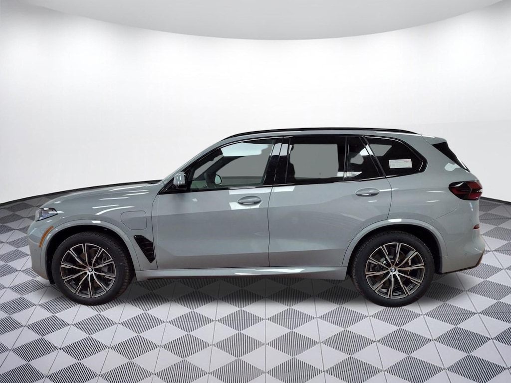 New 2026 BMW X5 PHEV xDrive50e SUV