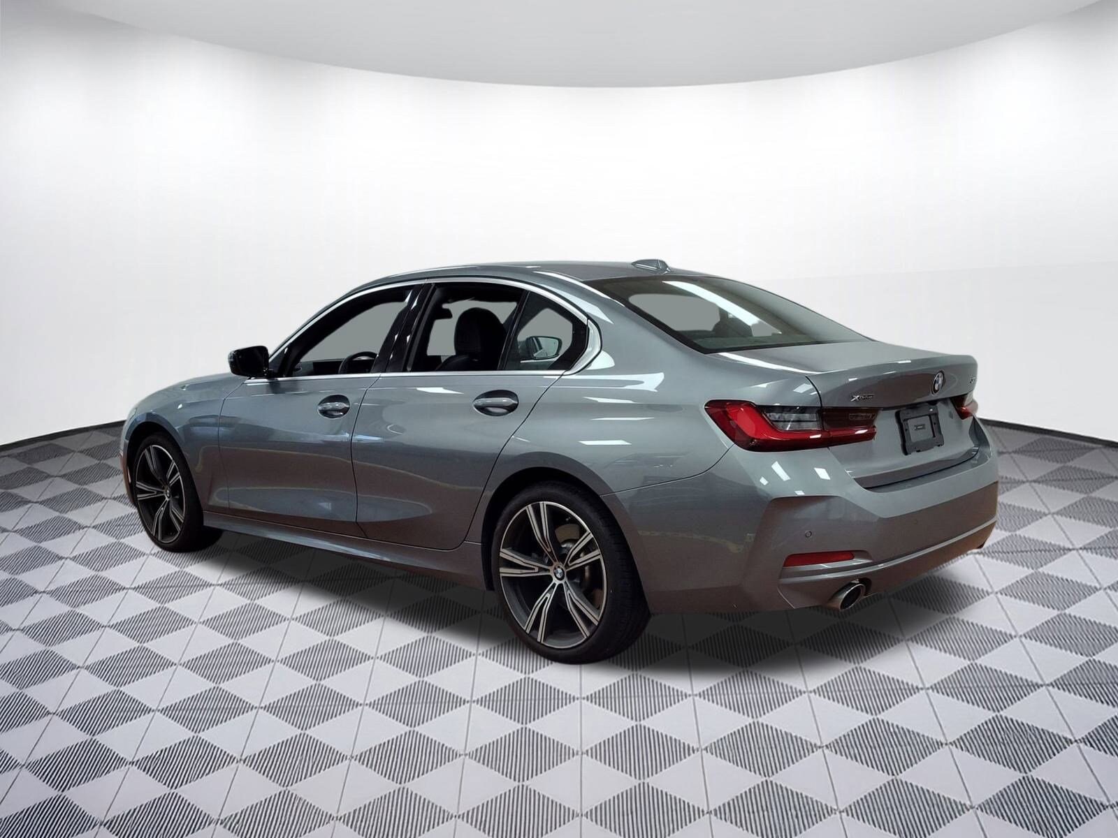 2024 Bmw 330i xDrive photo 3