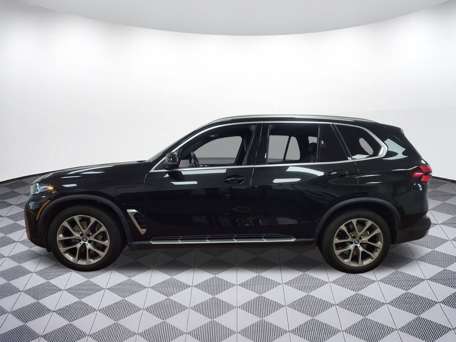 2025 Bmw X5 xDrive50e photo 2