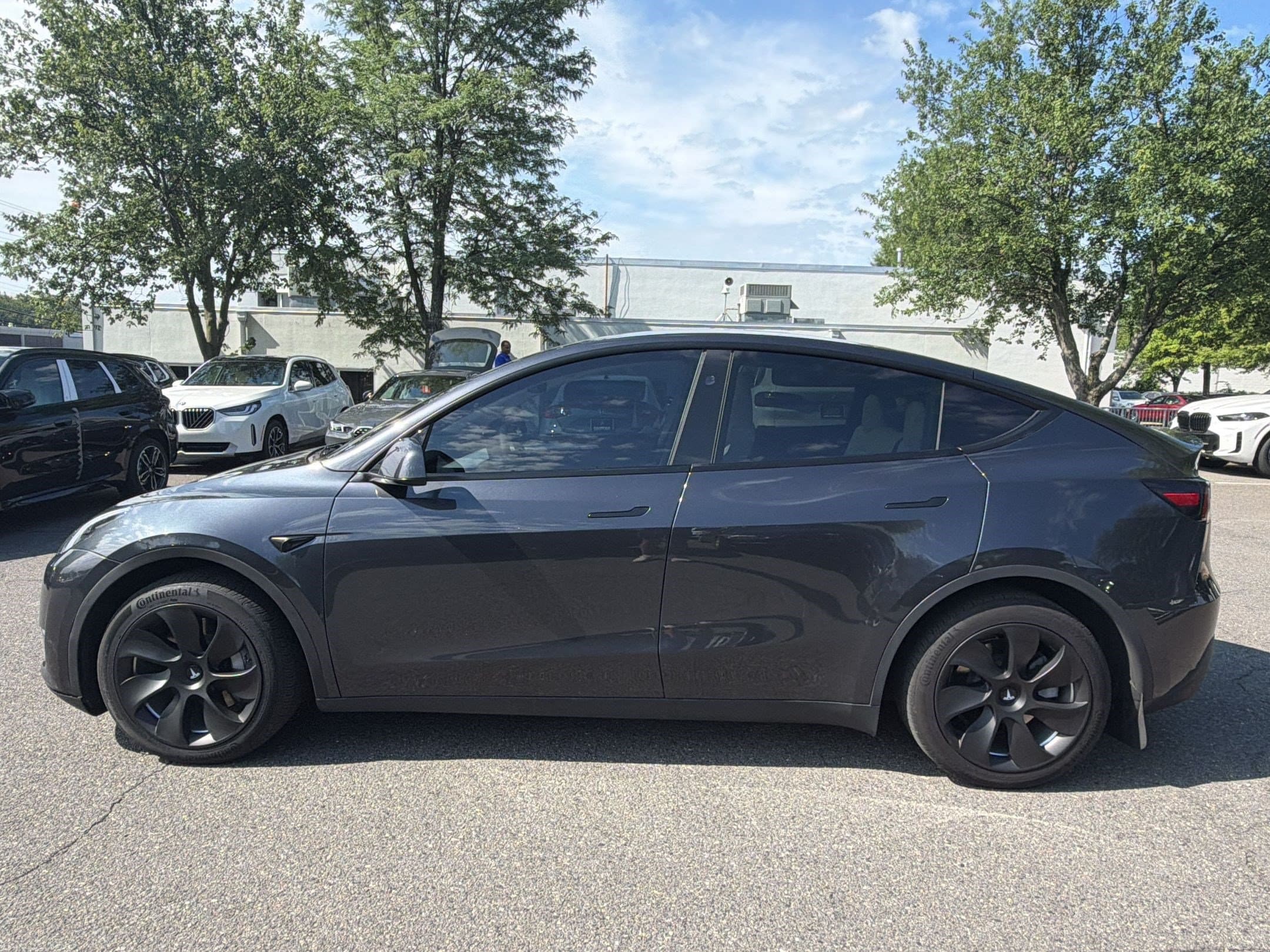 Used 2024 Tesla Model Y Long Range with VIN 7SAYGDED8RF076715 for sale in Fairfax, VA