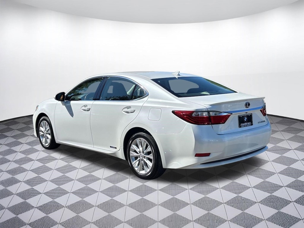 Used 2014 Lexus ES 300h Sedan