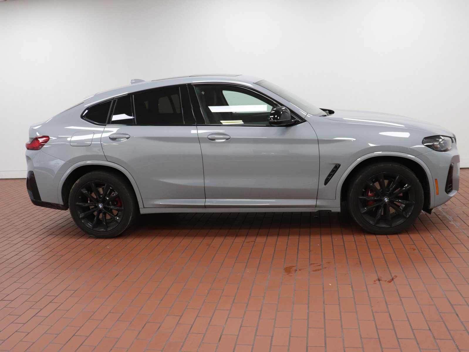 Certified 2022 BMW X4 M40i with VIN 5UX43DT0XN9N13656 for sale in Fairfax, VA