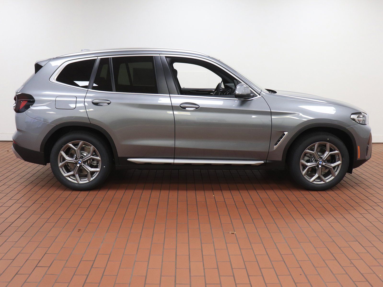 Used 2024 BMW X3 30i with VIN 5UX53DP02R9U41078 for sale in Charlotte, NC