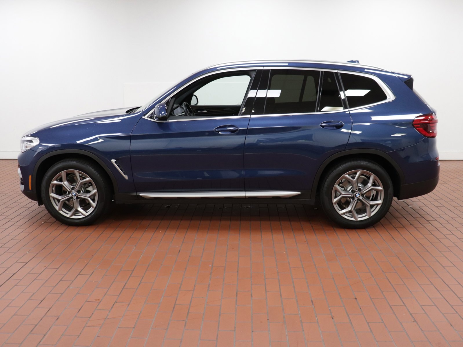 Used 2021 BMW X3 30i with VIN 5UXTY5C01M9H93889 for sale in Fairfax, VA