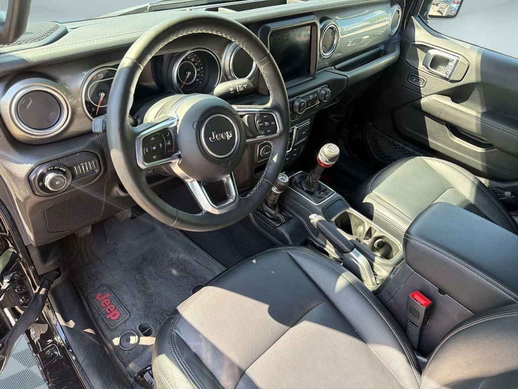 Used 2018 Jeep Wrangler Unlimited Sahara 4x4 SUV