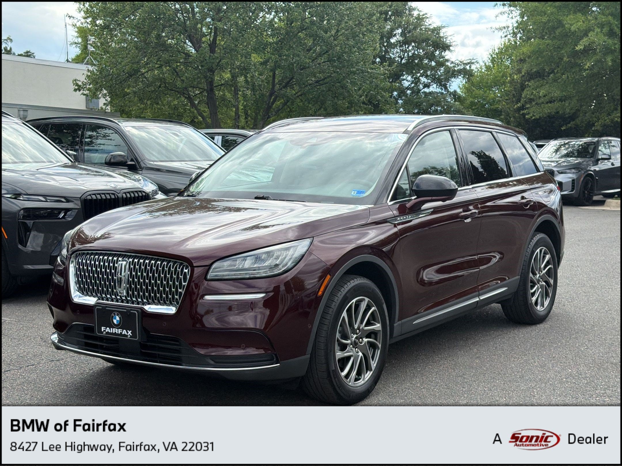 Corsair Standard SUV