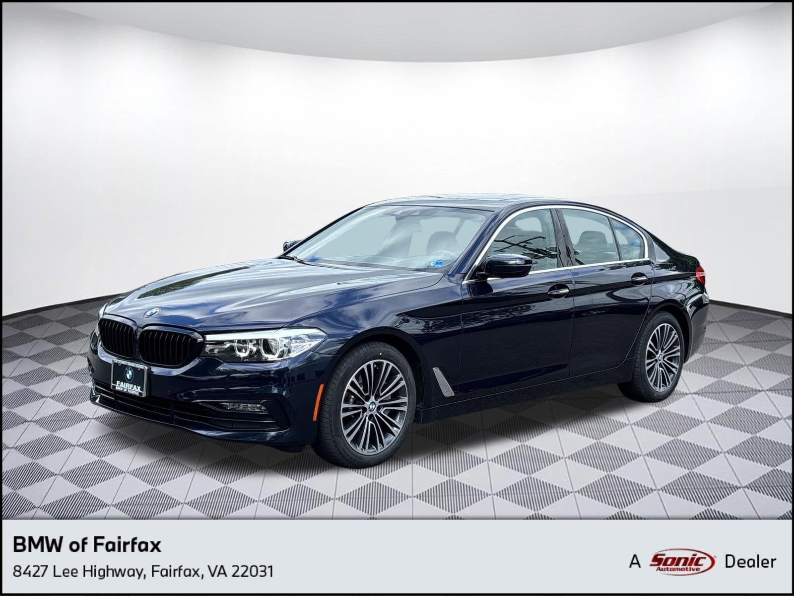 2018 BMW 5 Series 530i xDrive Sedan's photo