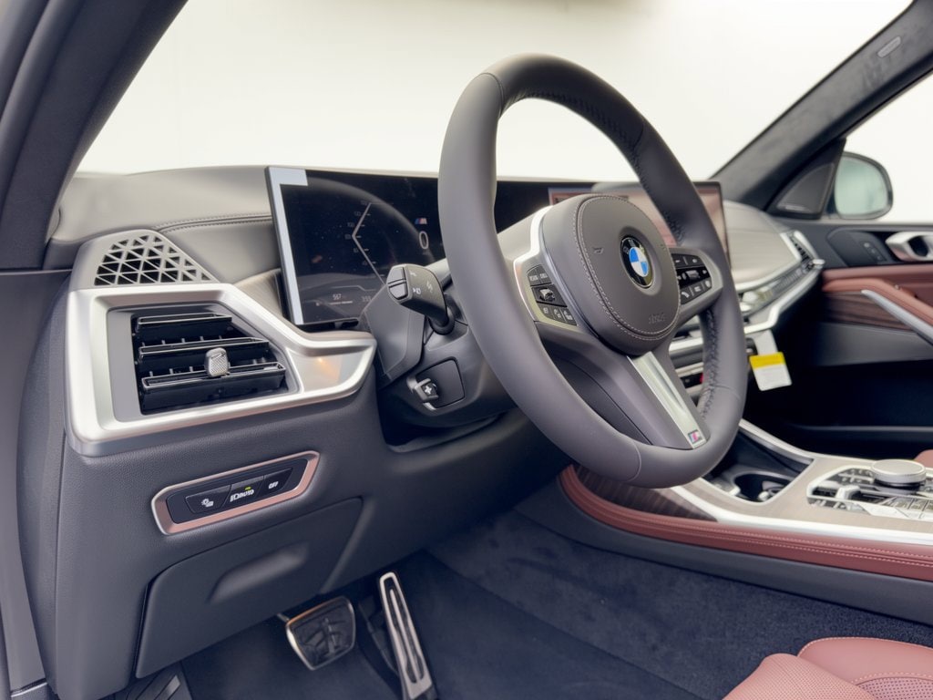 New 2027 BMW X7 xDrive40i SUV