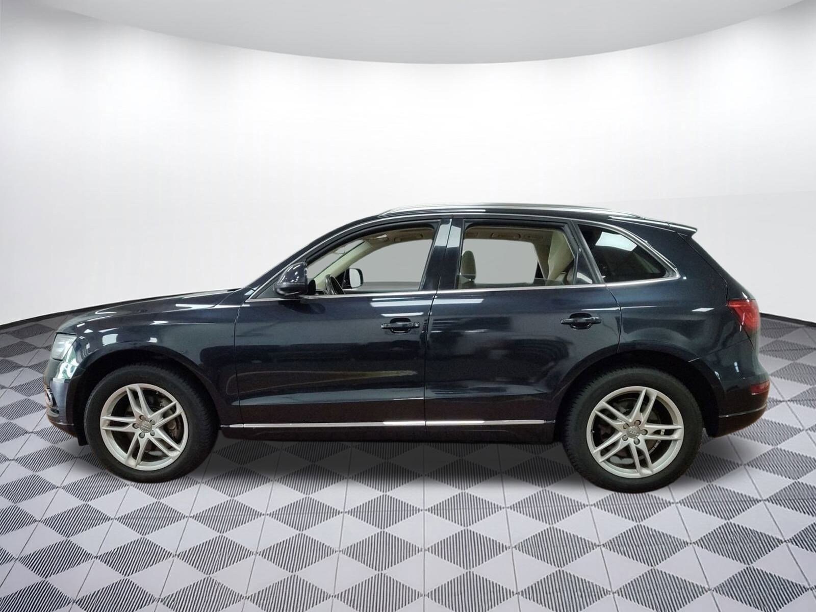 2014 Audi Q5 Premium Plus photo 2