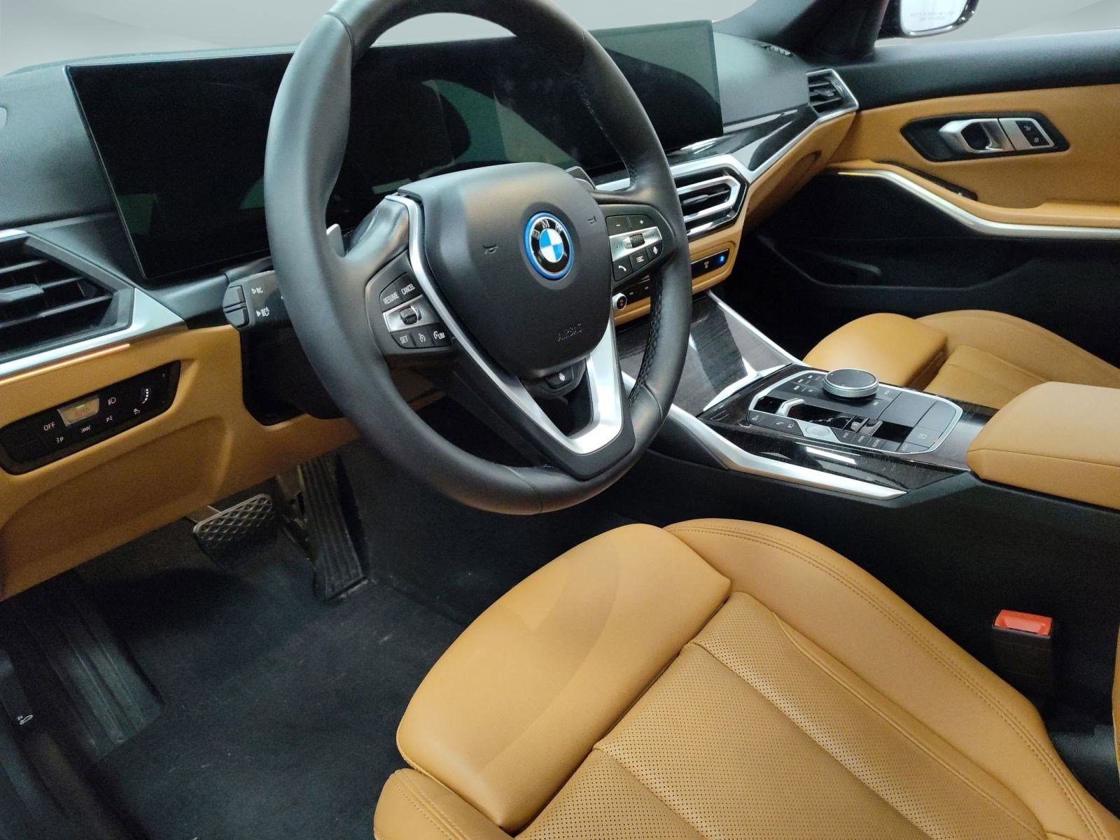 2023 Bmw 330e xDrive photo 4