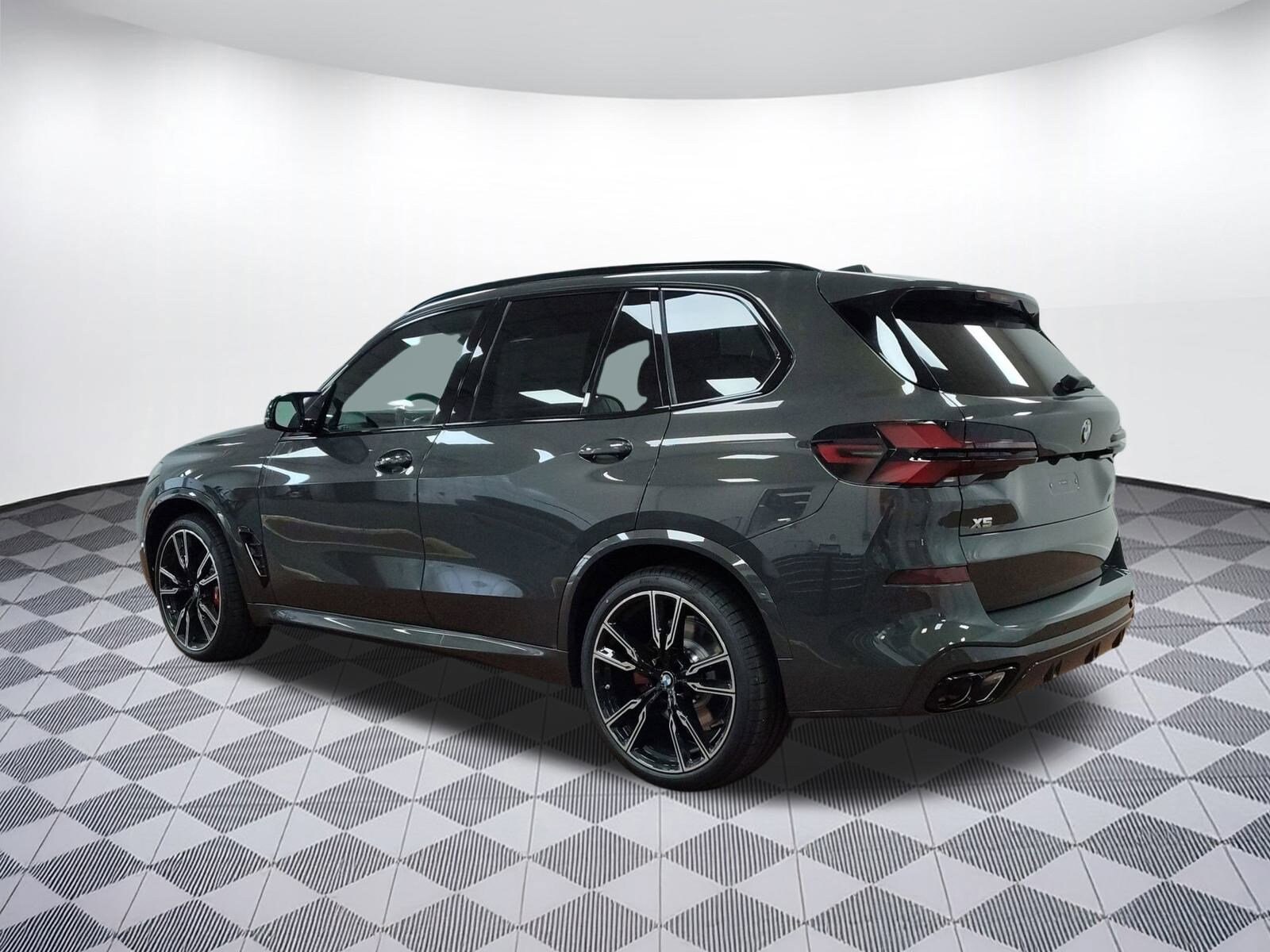 2026 Bmw X5 M60i photo 3