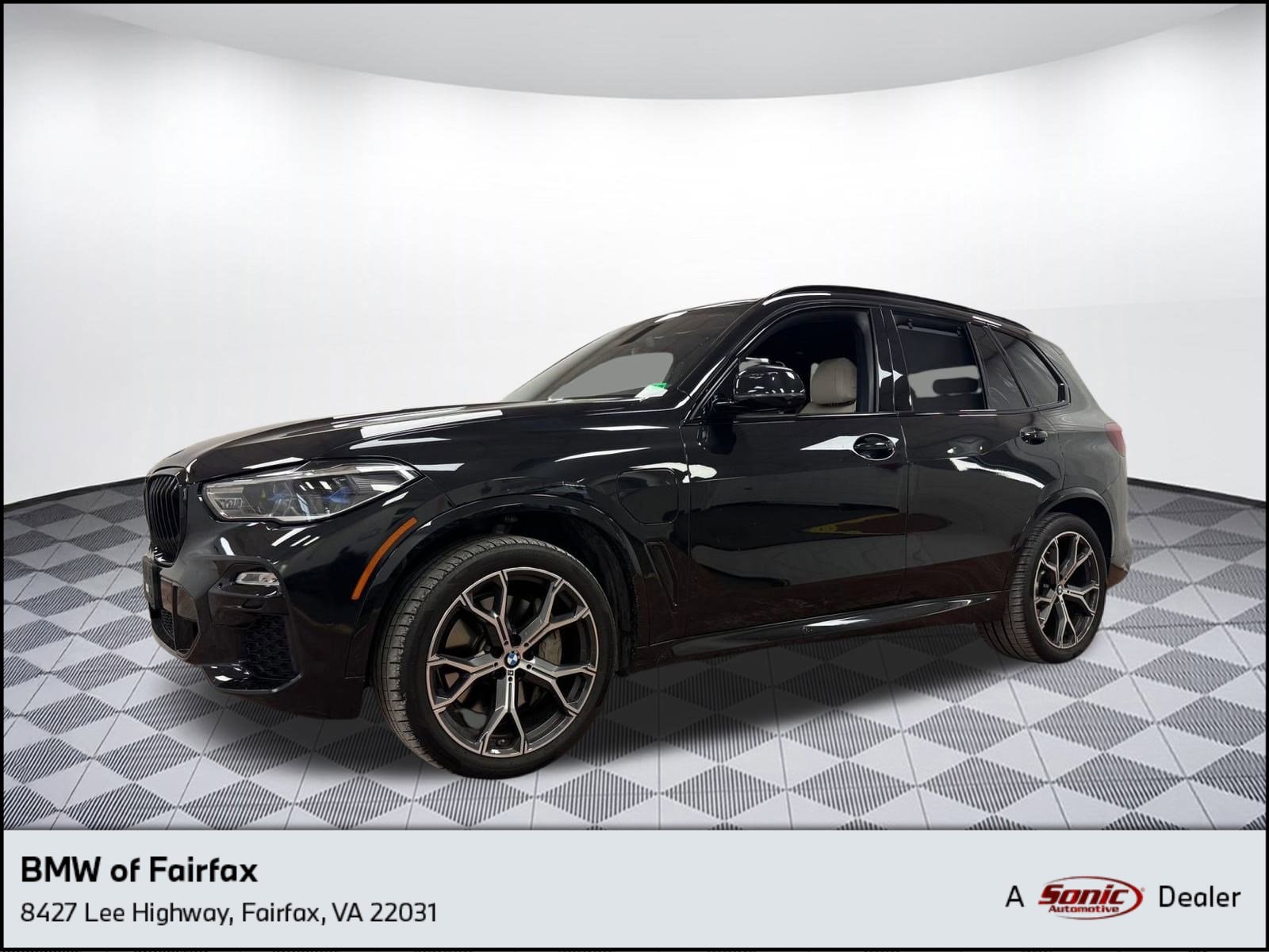 2021 BMW X5 45e's photo