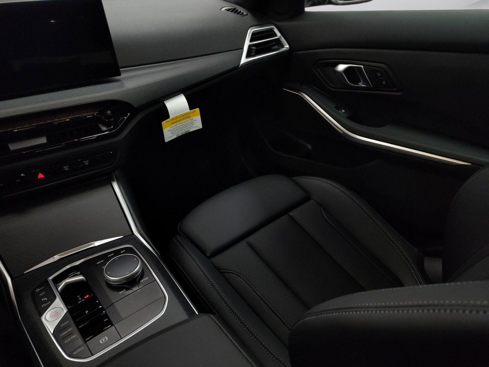2026 BMW 3 Series 330i - Photo 25