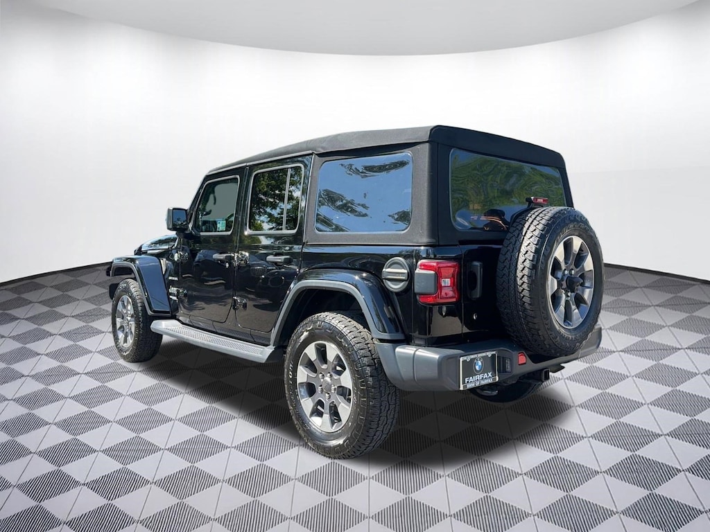 Used 2018 Jeep Wrangler Unlimited Sahara 4x4 SUV