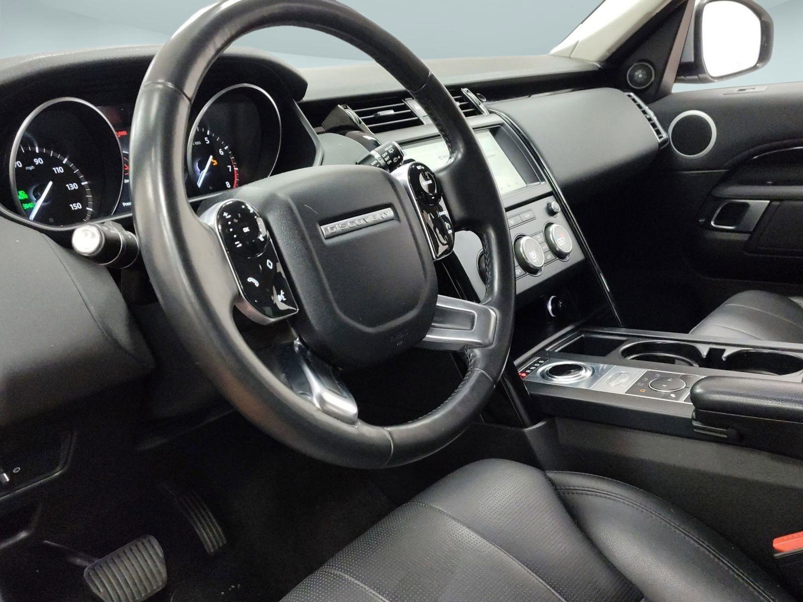 2019 Land Rover Discovery SE photo 4