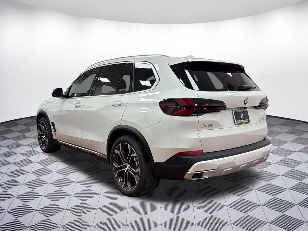 New 2026 BMW X5 xDrive40i SUV