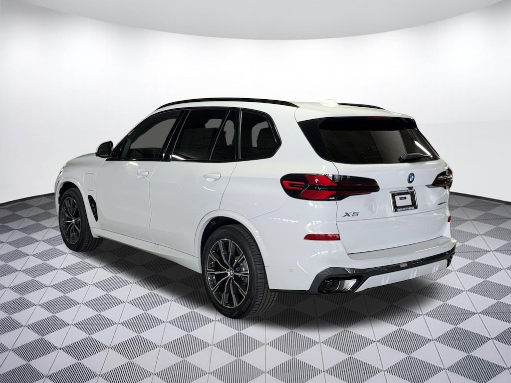 New 2026 BMW X5 PHEV xDrive50e SUV