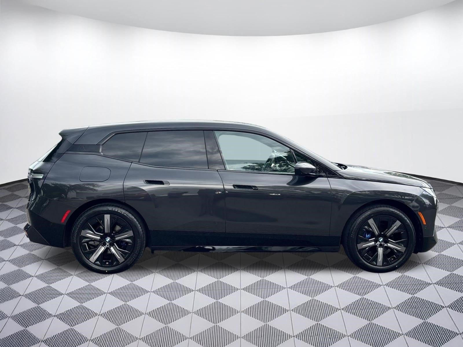 IX XDrive50 SUV