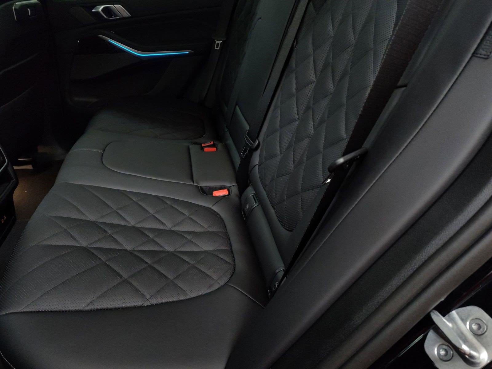 2026 BMW X5 50e - Photo 14