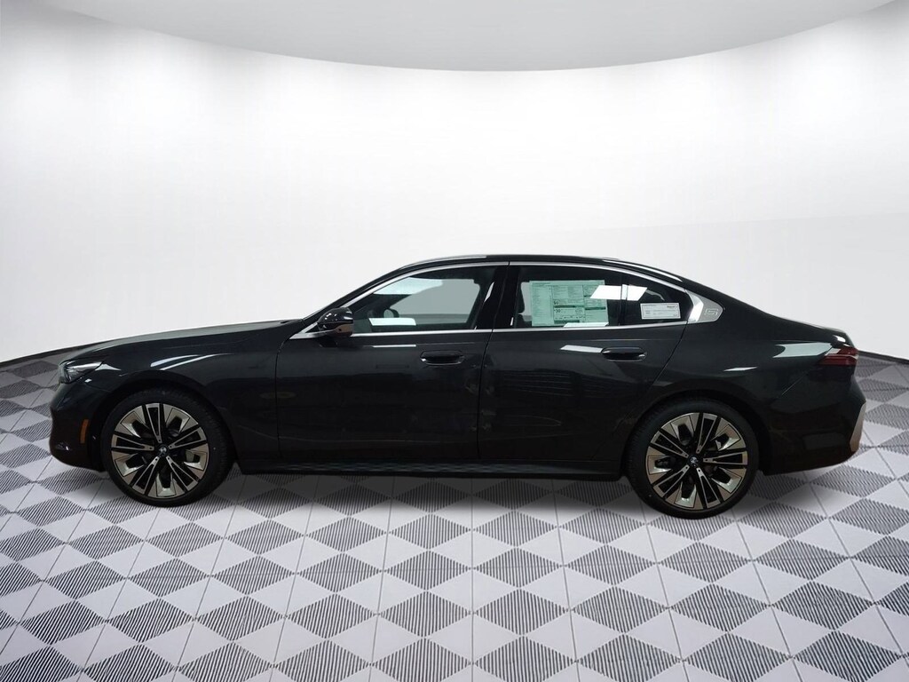 New 2026 BMW 530i xDrive Sedan