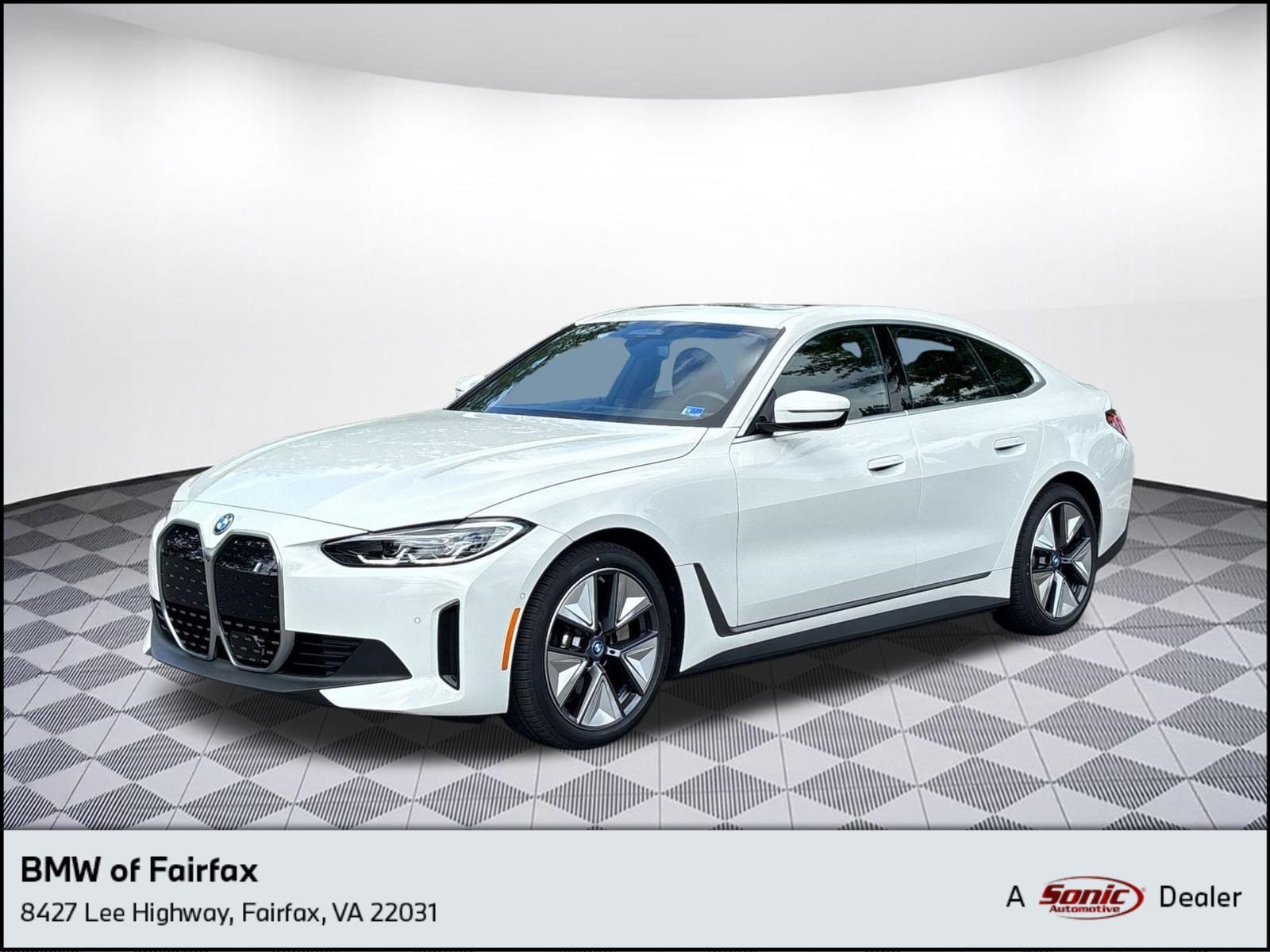 2023 BMW i4 eDrive35's photo