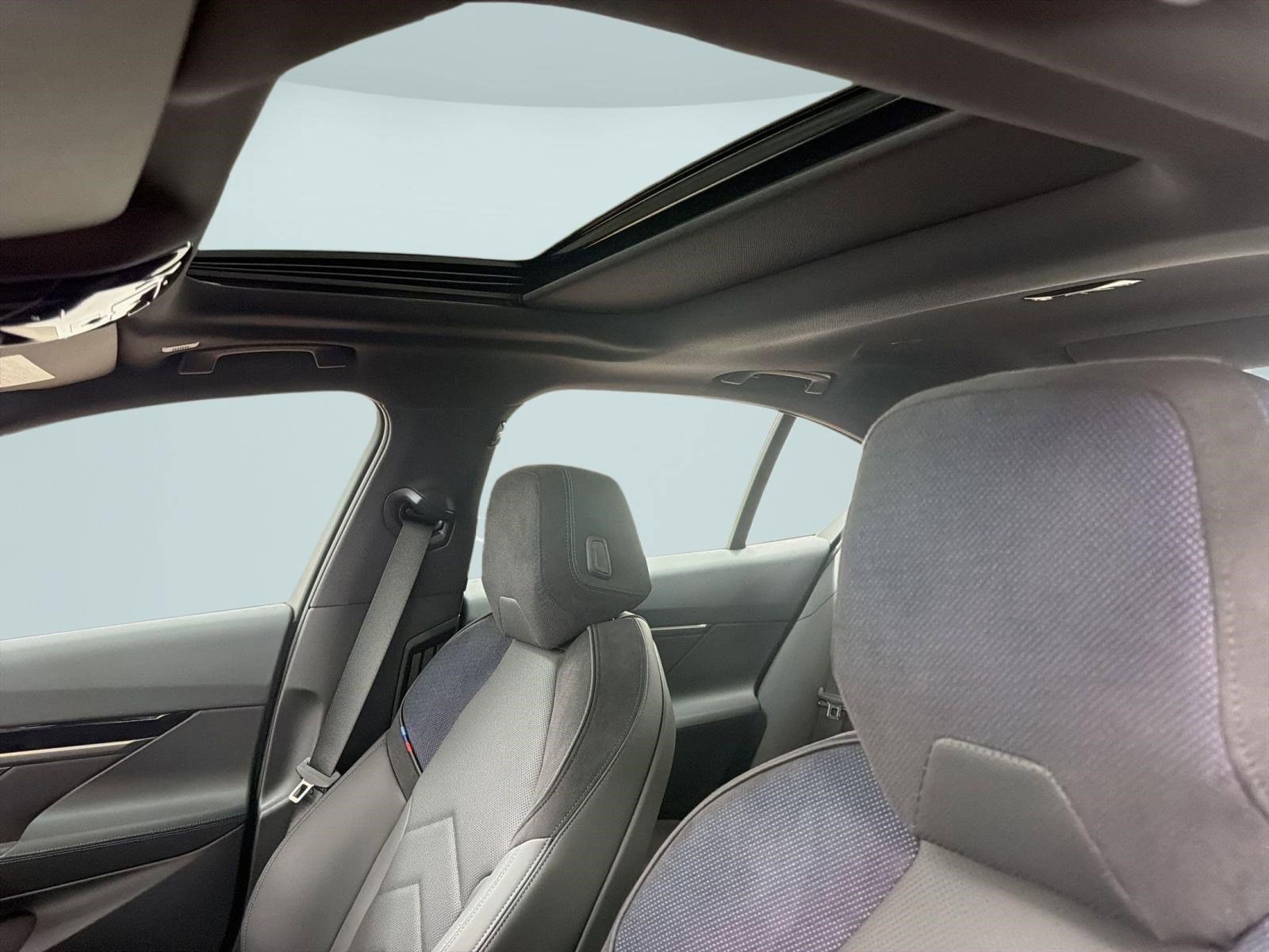 2026 BMW 5 Series 530i - Photo 14