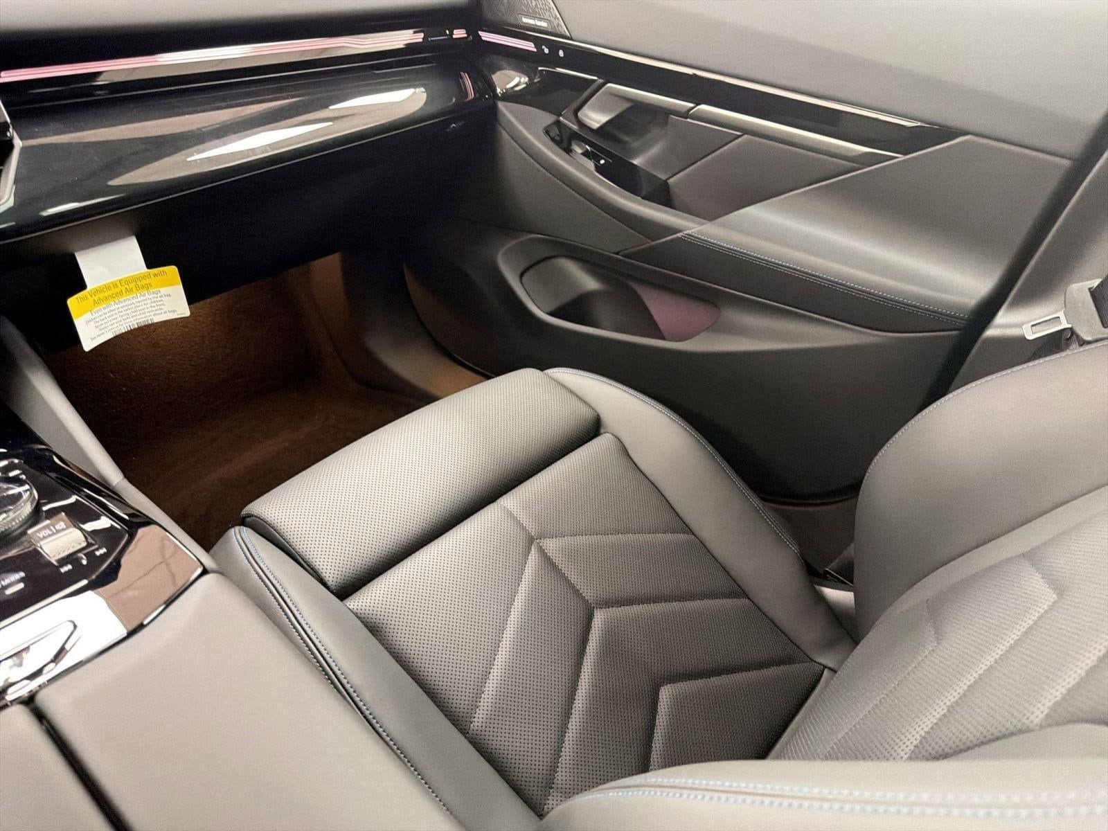 2026 BMW 5 Series 530i - Photo 27