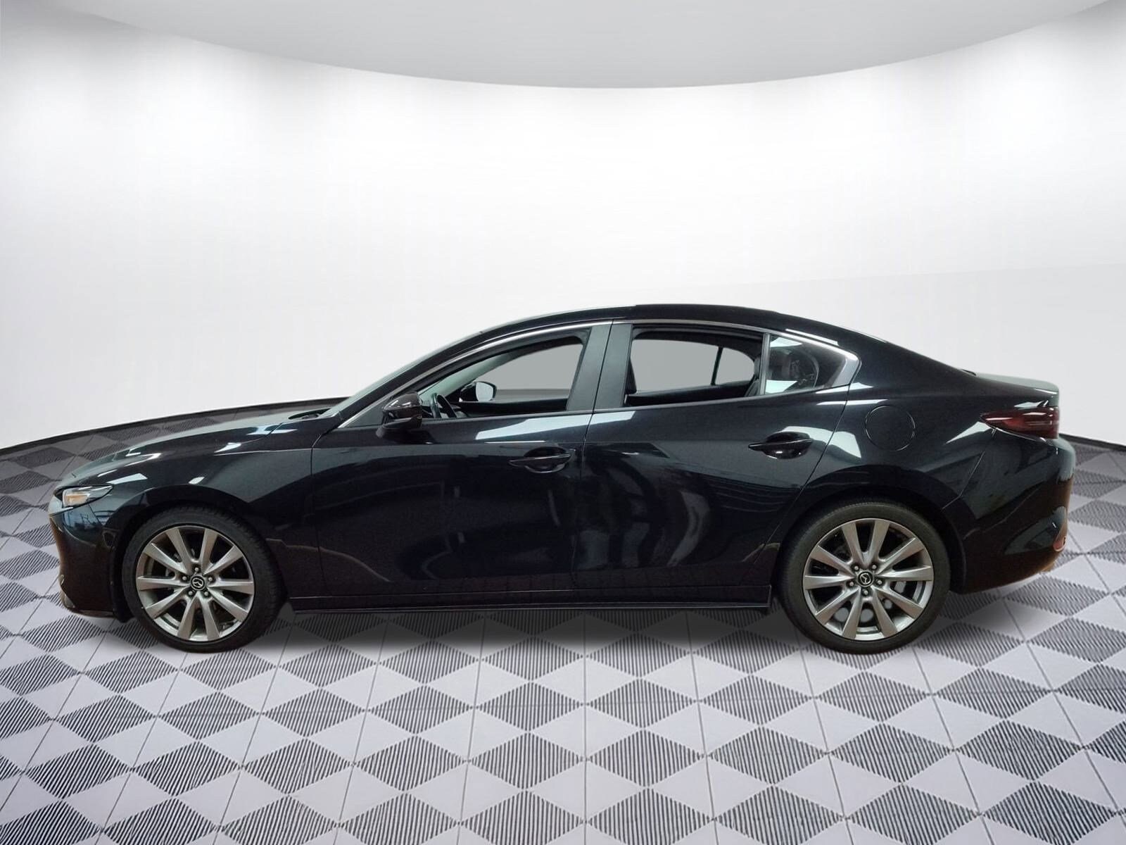 2019 Mazda Mazda3 Select Sedan photo 2