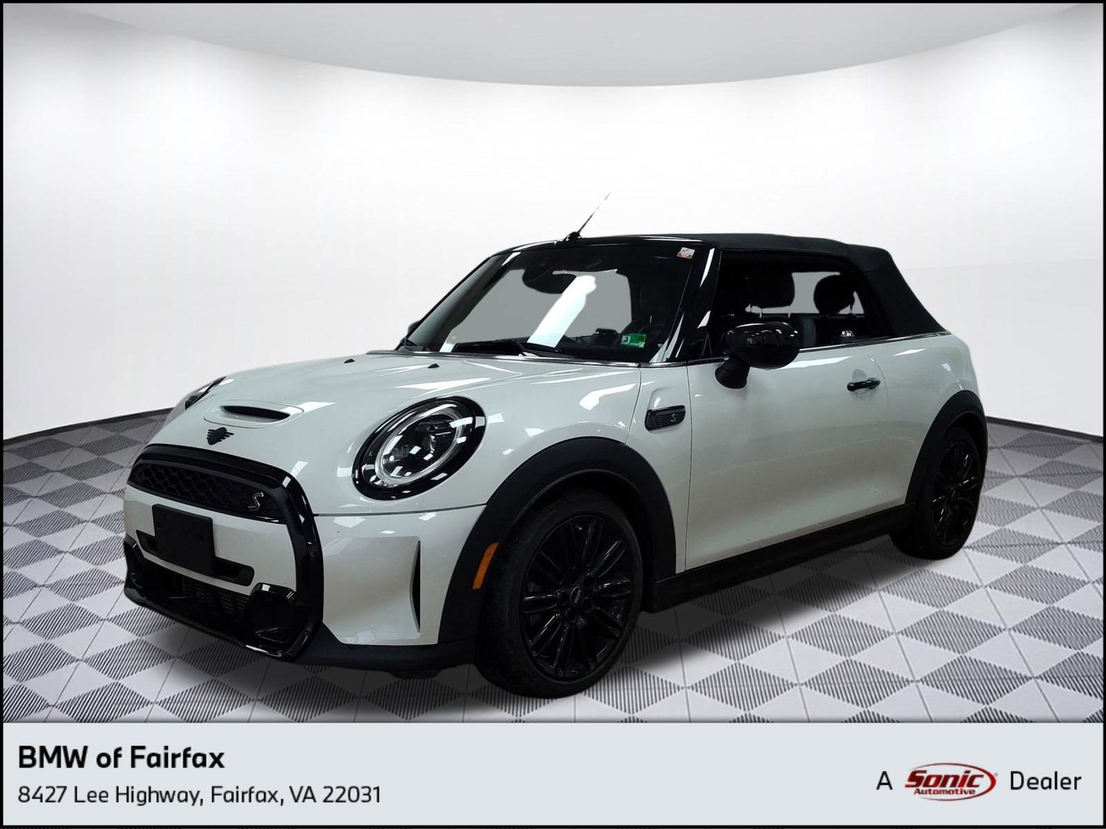 2024 MINI Convertible S's photo