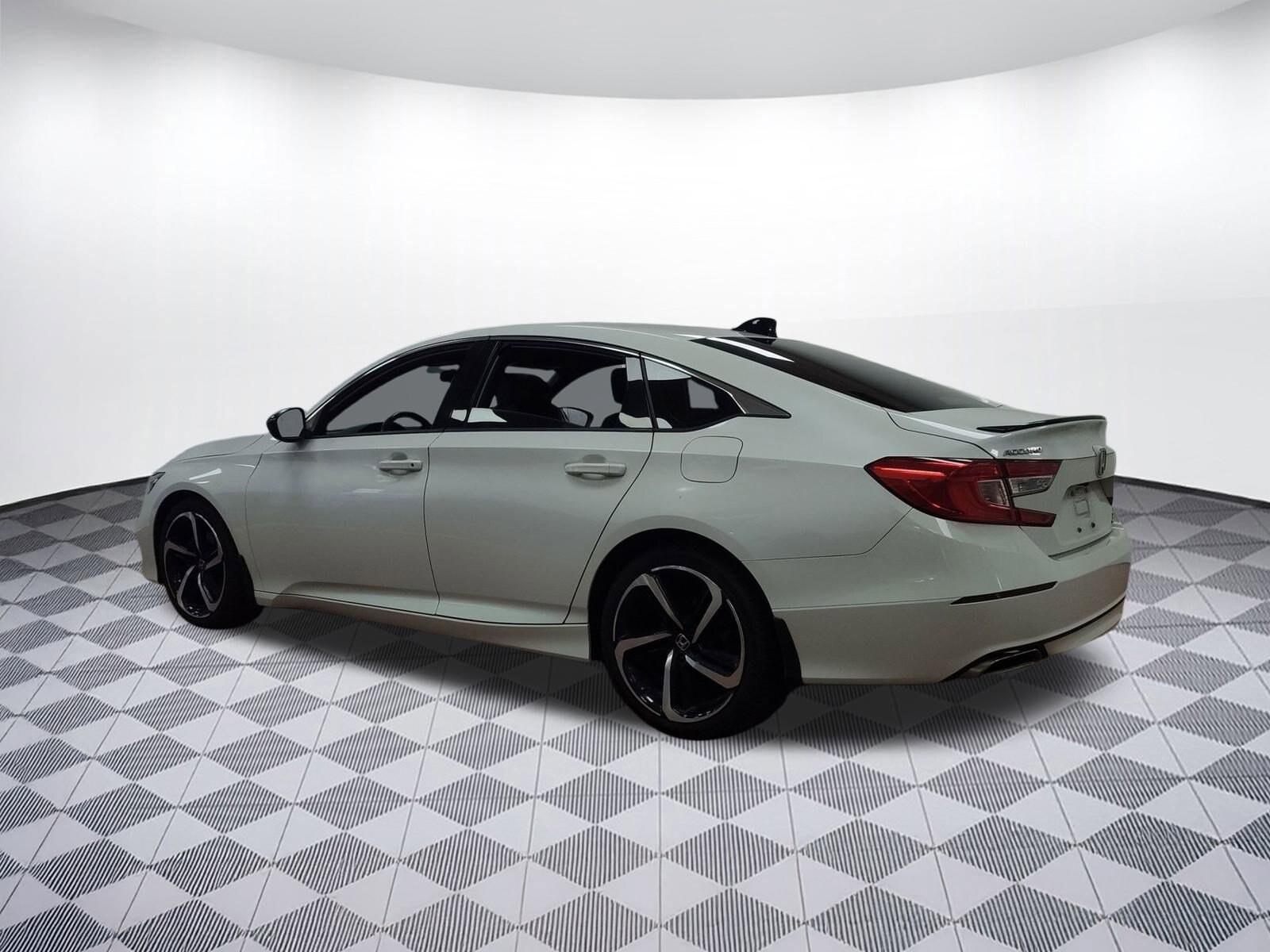 2021 Honda Accord Sport photo 3