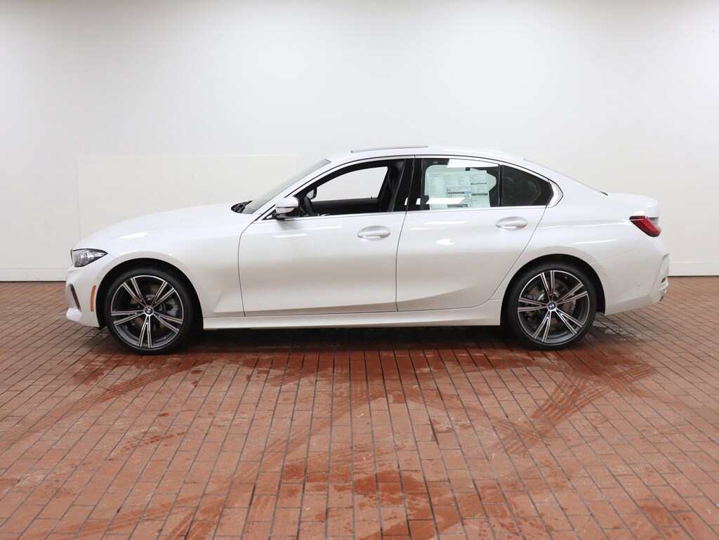 New 2024 BMW 330i xDrive For Sale in Fairfax VA VIN 3MW89FF0XR8E22182