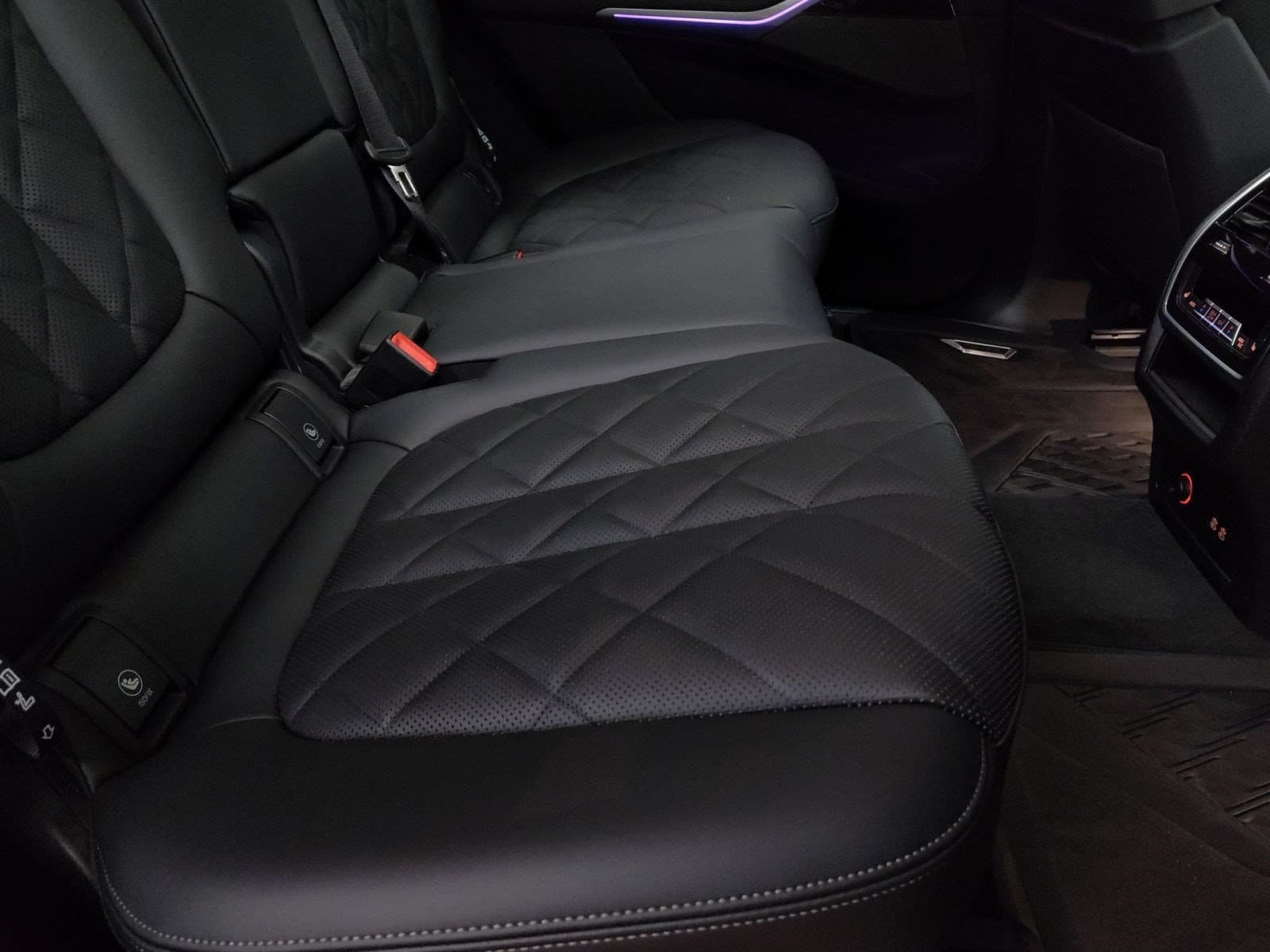 2026 BMW X7 40i - Photo 27