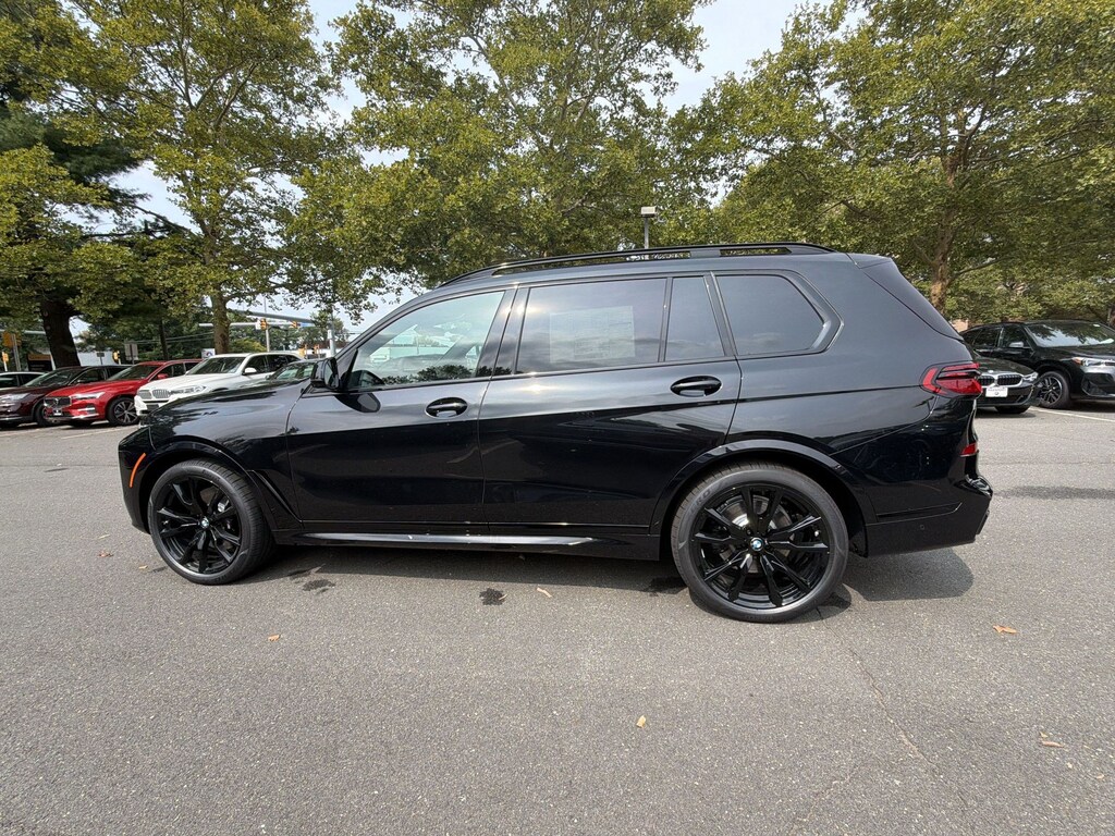 New 2027 BMW X7 xDrive40i SUV