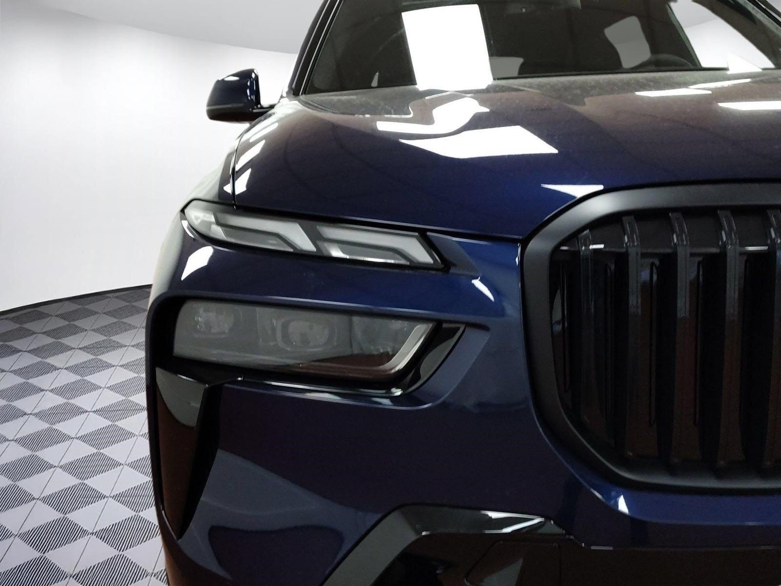 2026 BMW X7 40i - Photo 10